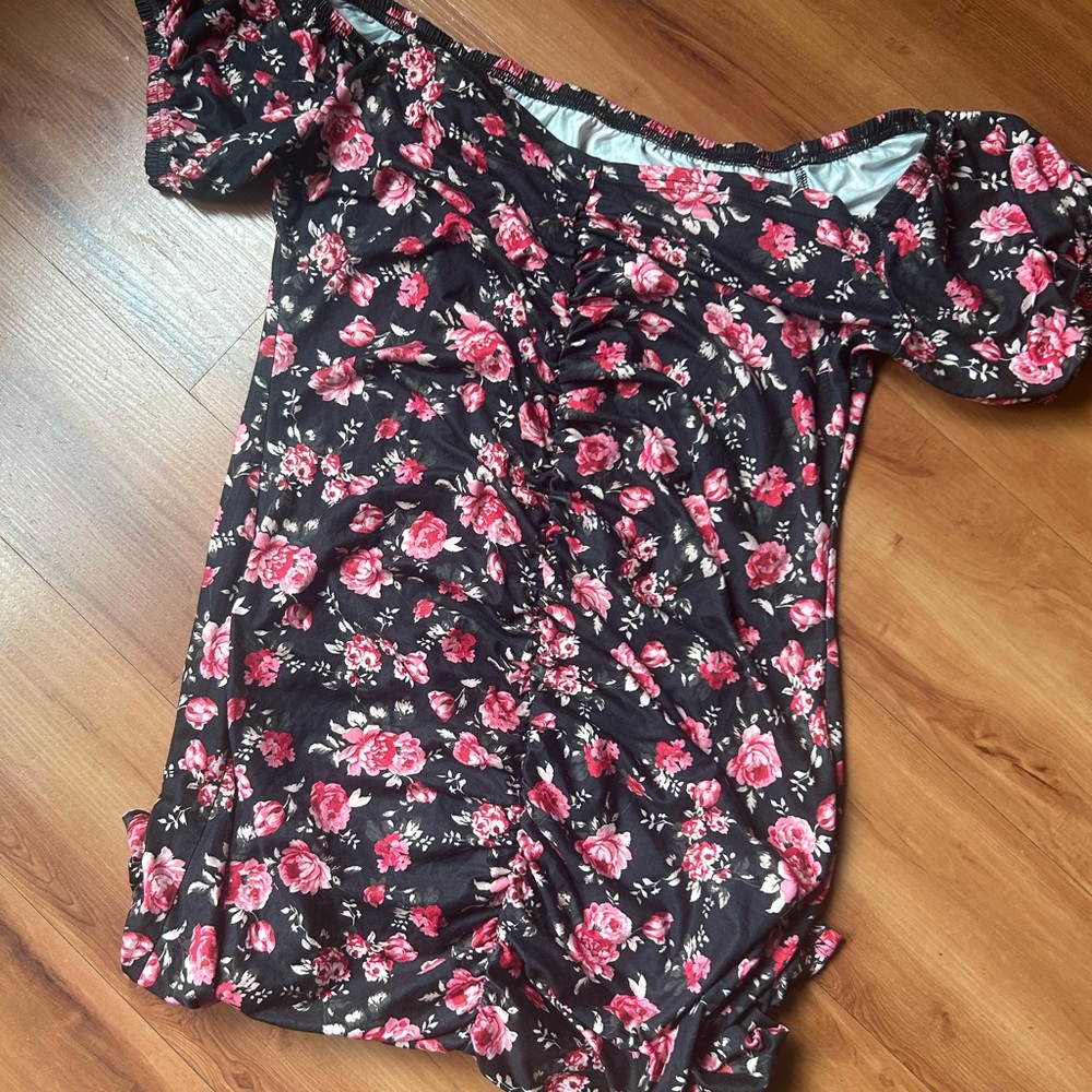SHEIN Black Floral Off-Shoulder Dress